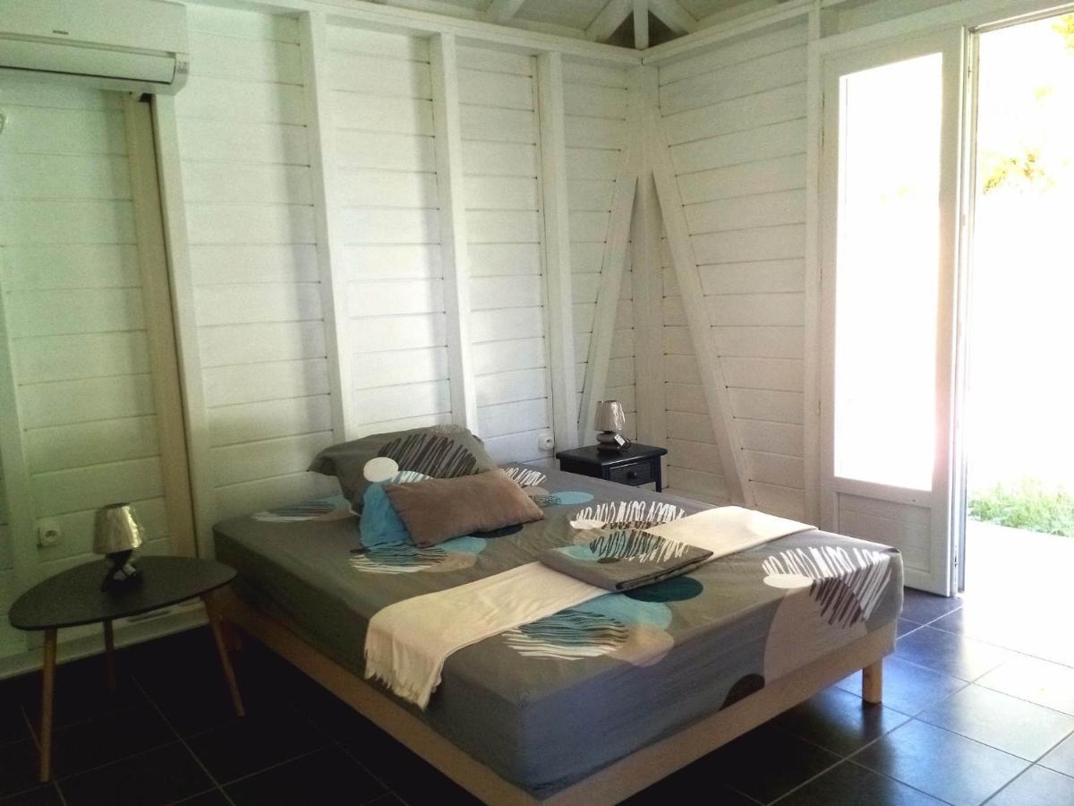 Villa Cana Et Son Spa A Terre De Haut Terre-De-Haut Luaran gambar