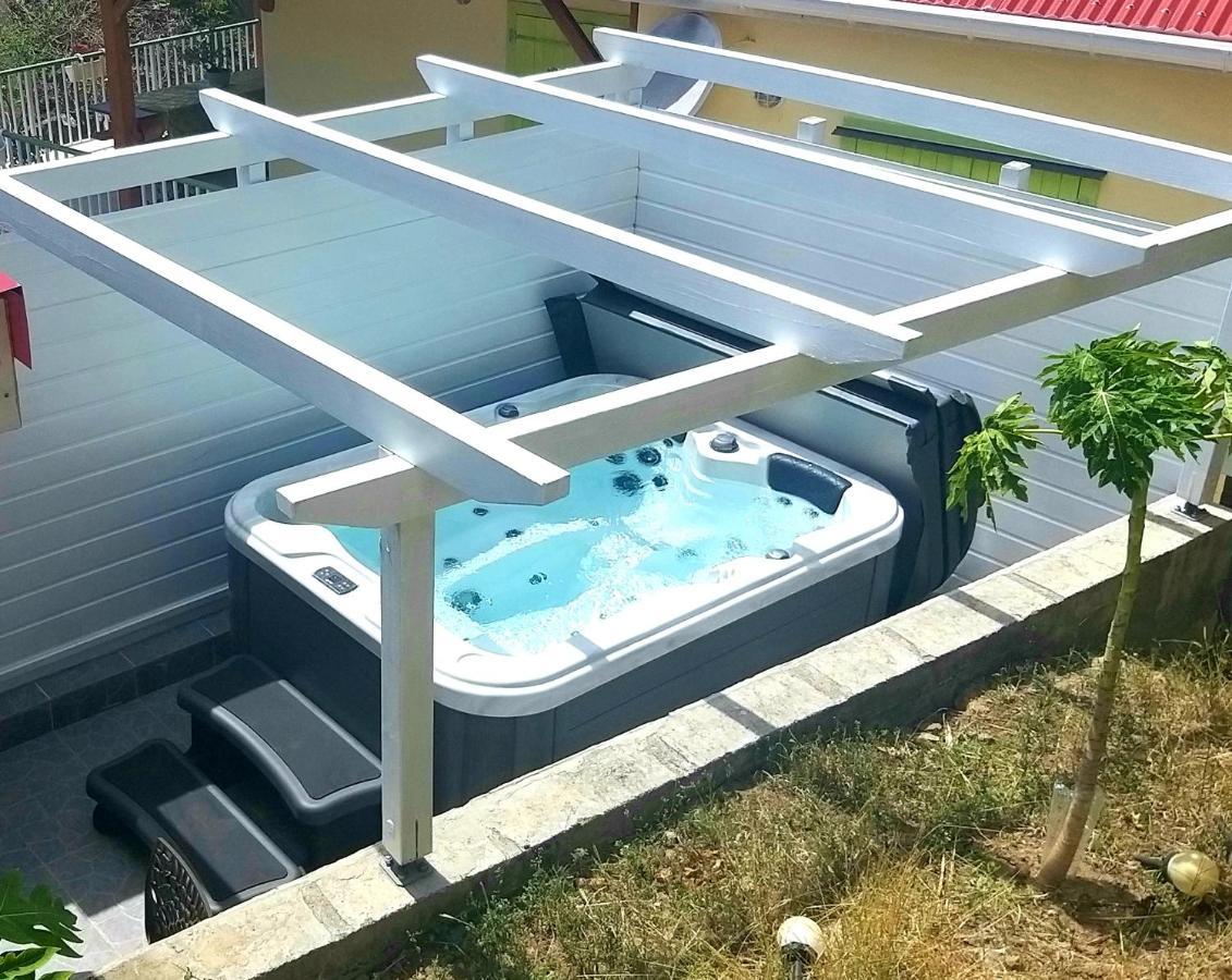 Villa Cana Et Son Spa A Terre De Haut Terre-De-Haut Luaran gambar